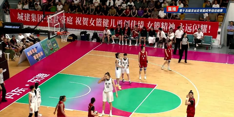 比赛悬念依, 对于国家队